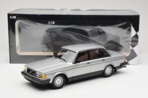 Volvo 240 GL Sidabrinis Minichamps 1:18 155171408 Metalas - nuotrauka 6 iš 6