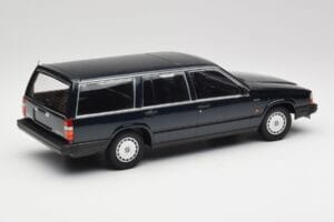 Volvo 740 GL Universalas Tamsiai Žalias Metalinis Minichamps 1:18 155171771 Metalas - nuotrauka 2 iš 6