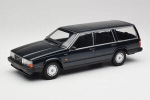 Volvo 740 GL Universalas Tamsiai Žalias Metalinis Minichamps 1:18 155171771 Metalas