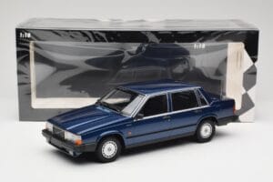 Volvo 740 GL Dark Blue Metallic Minichamps 1:18 155171701 Metalas - nuotrauka 6 iš 6