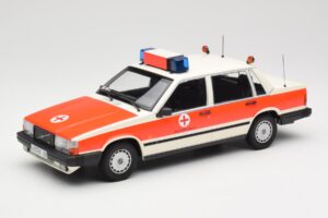 Volvo 740 GL DRK Aschaffenburg Minichamps 1:18 155171790 Metalas