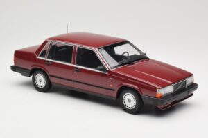 Volvo 740 GL Raudonas Minichamps 1:18 155171704 Metalas - nuotrauka 4 iš 6