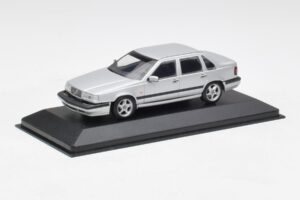 Volvo 850 Sidabrinis Minichamps 1:43 430171402 Metalas - nuotrauka 2 iš 4