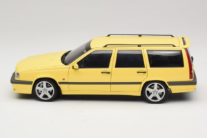 Volvo 850 T-5R Universalas Cream Yellow AUTOart 1:18 79506 Metalas - nuotrauka 4 iš 8