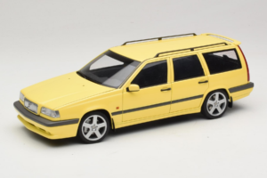 Volvo 850 T-5R Universalas Cream Yellow AUTOart 1:18 79506 Metalas