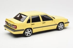 Volvo 850 T-5R Geltonas AUTOart 1:18 79501 Metalas - nuotrauka 3 iš 8