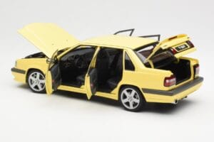 Volvo 850 T-5R Geltonas AUTOart 1:18 79501 Metalas - nuotrauka 5 iš 8