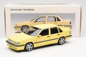 Volvo 850 T-5R Geltonas AUTOart 1:18 79501 Metalas - nuotrauka 8 iš 8