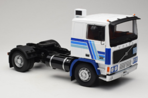 Volvo F12 Mėlynas Baltas Road Kings 1:18 RK180033 Metalas - nuotrauka 6 iš 8