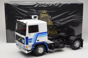Volvo F12 Mėlynas Baltas Road Kings 1:18 RK180033 Metalas - nuotrauka 8 iš 8