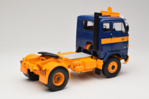 Volvo F88 Tamsiai Mėlynas Geltonas MCG 1:18 MCG18140 Metalas - nuotrauka 3 iš 8