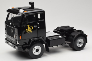 Volvo F88 John Player Special Black MCG 1:18 MCG18217 Metalas