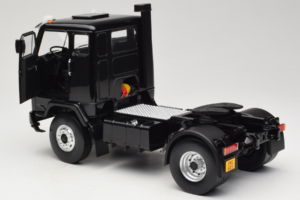 Volvo F88 John Player Special Black MCG 1:18 MCG18217 Metalas - nuotrauka 5 iš 8