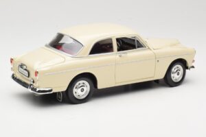 Volvo P121 Amazon Baltas Revell 1:18 08866 Metalas - nuotrauka 3 iš 8