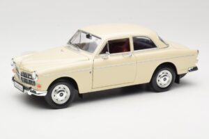 Volvo P121 Amazon Baltas Revell 1:18 08866 Metalas