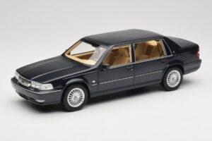 Volvo S90 Royal Blue DNA 1:18 DNA000088 Metalas