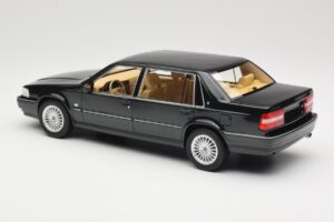 Volvo S90 Royal Green DNA 1:18 DNA000090 Metalas - nuotrauka 5 iš 6