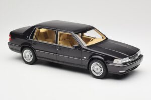 Volvo S90 Royal Violet DNA 1:18 DNA000089 Metalas - nuotrauka 4 iš 6
