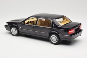 Volvo S90 Royal Violet DNA 1:18 DNA000089 Metalas - nuotrauka 5 iš 6