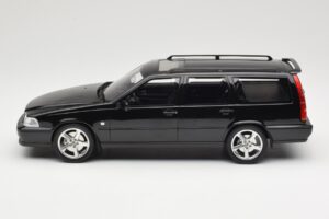 Volvo V70 R P80 Juodas DNA 1:18 DNA000232 Metalas - nuotrauka 3 iš 6