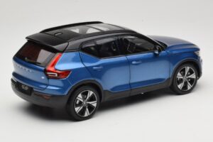 Volvo XC40 Recharge Mėlynas Metalinis Paudi Model 1:18 2562373 Metalas - nuotrauka 3 iš 8