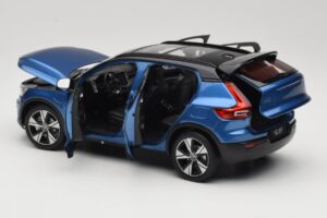 Volvo XC40 Recharge Mėlynas Metalinis Paudi Model 1:18 2562373 Metalas - nuotrauka 5 iš 8