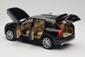 Volvo XC90 Onyx Black Paudi Model 1:18 9430842 Metalas - nuotrauka 5 iš 8