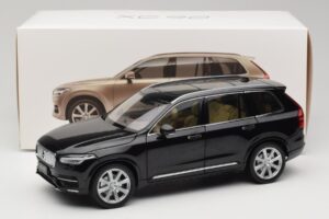 Volvo XC90 Onyx Black Paudi Model 1:18 9430842 Metalas - nuotrauka 8 iš 8