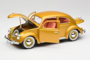Volkswagen Beetle Auksinis Bburago 1:18 3361 Metalas - nuotrauka 2 iš 8