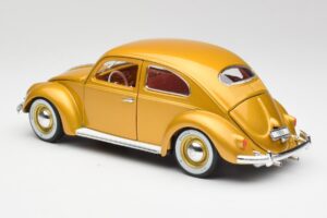 Volkswagen Beetle Auksinis Bburago 1:18 3361 Metalas - nuotrauka 7 iš 8