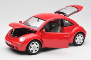 Volkswagen New Beetle Raudonas Bburago 1:18 8185108 Metalas - nuotrauka 2 iš 8
