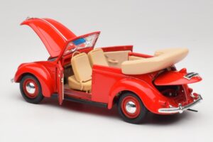 Volkswagen Kabrioletas Ruby Raudonas Maisto 1:18 32826 Metalas - nuotrauka 5 iš 8