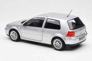 Volkswagen Golf Mk5 GTI Sidabrinis Norev 1:18 188570 Metalas - nuotrauka 7 iš 8