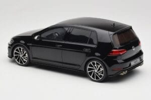 Volkswagen Golf R Mk7 Deep Black Otto 1:18 OT417 Derva - nuotrauka 5 iš 6