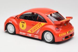 Volkswagen New Beetle Cup Bburago 1:18 3329 Metalas - nuotrauka 7 iš 8