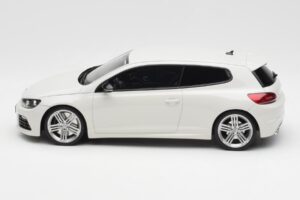 Volkswagen Scirocco Mk3 R Phase 1 Baltas Otto 1:18 OT1090 Derva - nuotrauka 3 iš 6