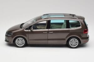 Volkswagen Sharan 7N Ąžuolo Ruda Metalinis Minichamps 1:18 110051001 Metalas - nuotrauka 4 iš 8