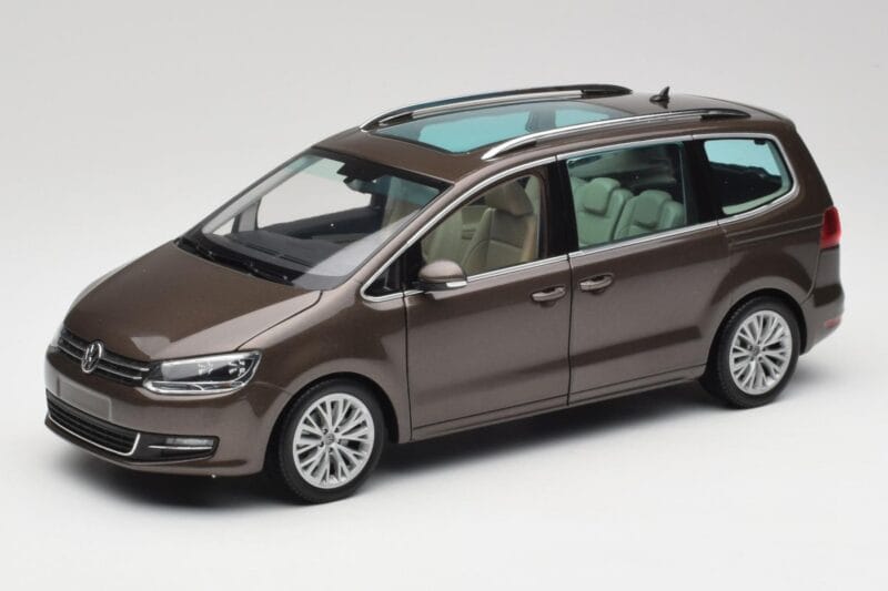 Volkswagen Sharan 7N Ąžuolo Ruda Metalinis Minichamps 1:18 110051001 Metalas
