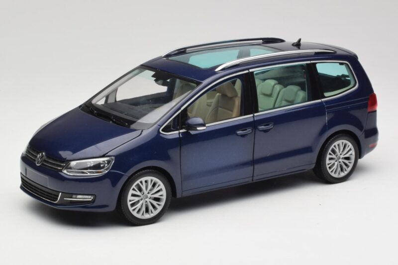 Volkswagen Sharan 7N Shadow Mėlyna Metalinis Minichamps 1:18 110051100 Metalas