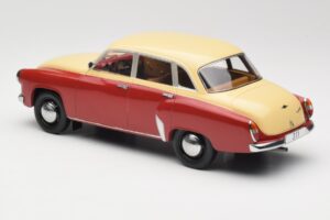 Wartburg 311 Dark Red Beige MCG 1:18 MCG18299 Metalas - nuotrauka 5 iš 6