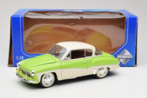Wartburg 313 Pastelinė Žalia virš Smėlinės Revell 1:18 9018 Metalas - nuotrauka 8 iš 8