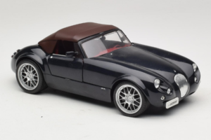 Wiesmann Roadster MF Carbon Black Revell 1:18 WIESMANN001 Metalas - nuotrauka 7 iš 9