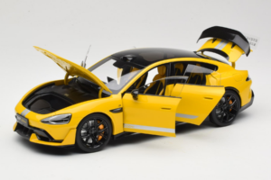 Xiaomi SU7 Ultra Geltonas OEM 1:18 BHR9995CN Metalas - nuotrauka 2 iš 8