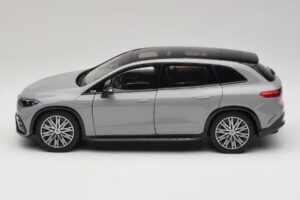 Mercedes EQS SUV X296 Manufaktur Alpine Grey NZG 1:18 B66960591 Metalas - nuotrauka 4 iš 8