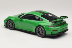 Porsche 911 992.2 GT3 Weissach Package Python Green GT Spirit 1:18 GT576 Derva - nuotrauka 5 iš 6