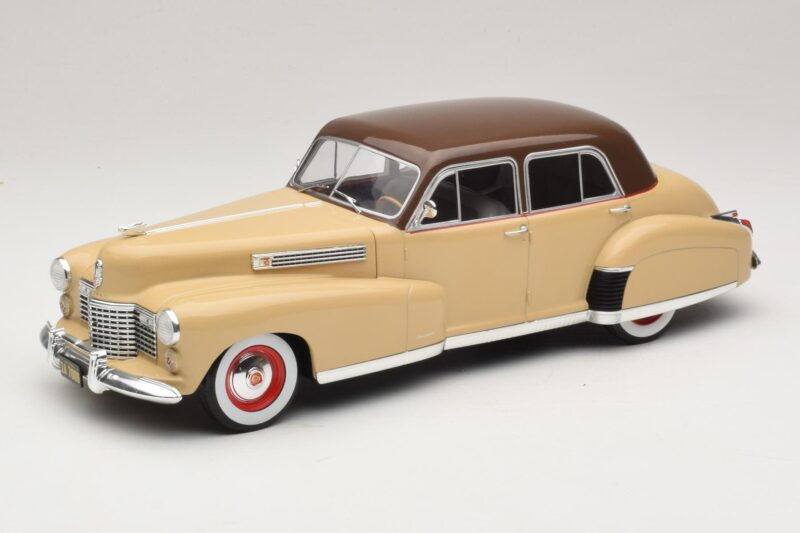 Cadillac Fleetwood Series 60 Special Bežinis MCG 1:18 MCG18656 Metalas