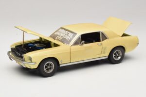 Ford Mustang Coupe Geltonas The Walking Dead Greenlight 1:18 12958 Metalas - nuotrauka 2 iš 8