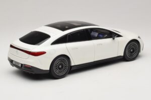 Mercedes EQS V297 Manufaktur Opalite White NZG 1:18 B66961049 Metalas - nuotrauka 3 iš 8