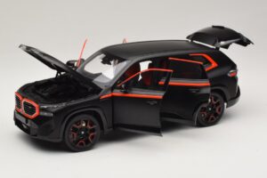 BMW XM G09 Matt Black Minichamps 1:18 110023301 Metalas - nuotrauka 2 iš 8