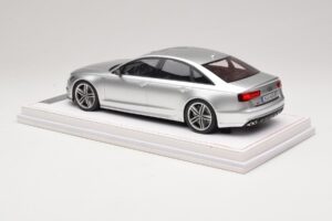 Audi S6 C7 Florett Silver Metallic IVY Merit 1:18 REMC038 Derva - nuotrauka 5 iš 7